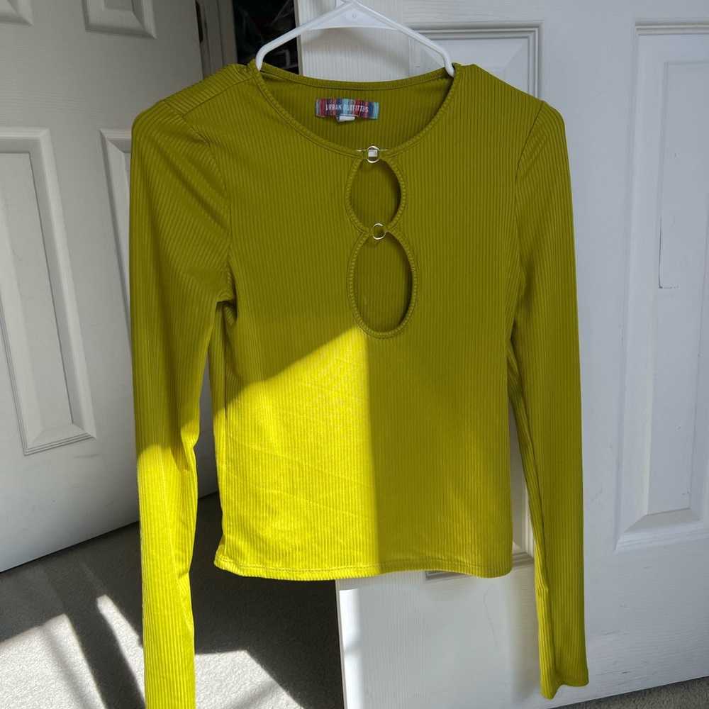 Green top with cut outs